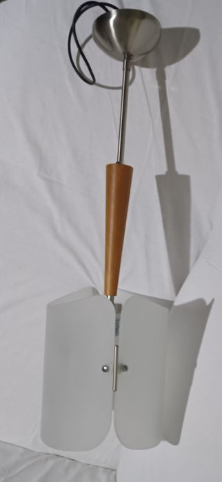 Candeeiro de teto como novo