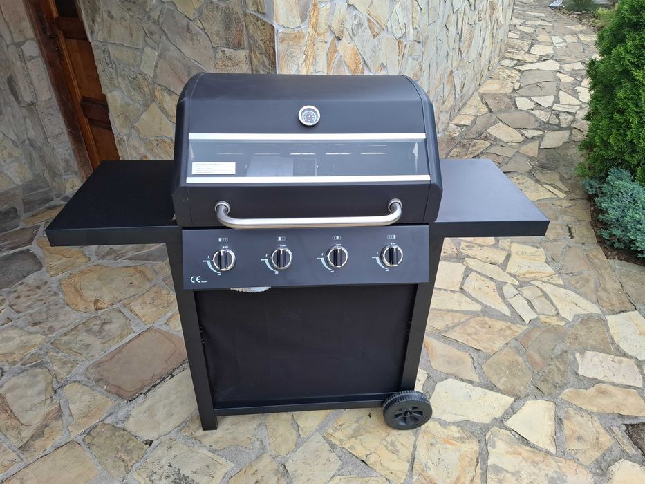 Sprzedam nowy grill gazowy 4 palnikowy
