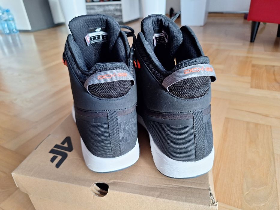 Buty zimowe 4f czarne 42