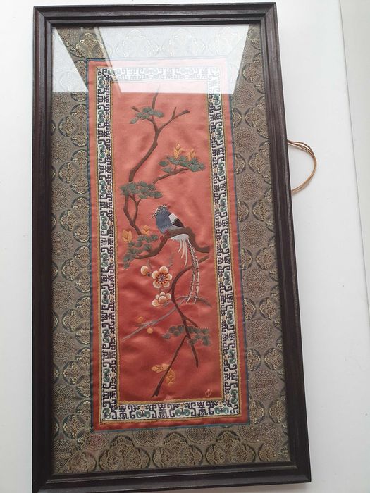 Quadro chinês bordado em seda, período 1850 a 1940