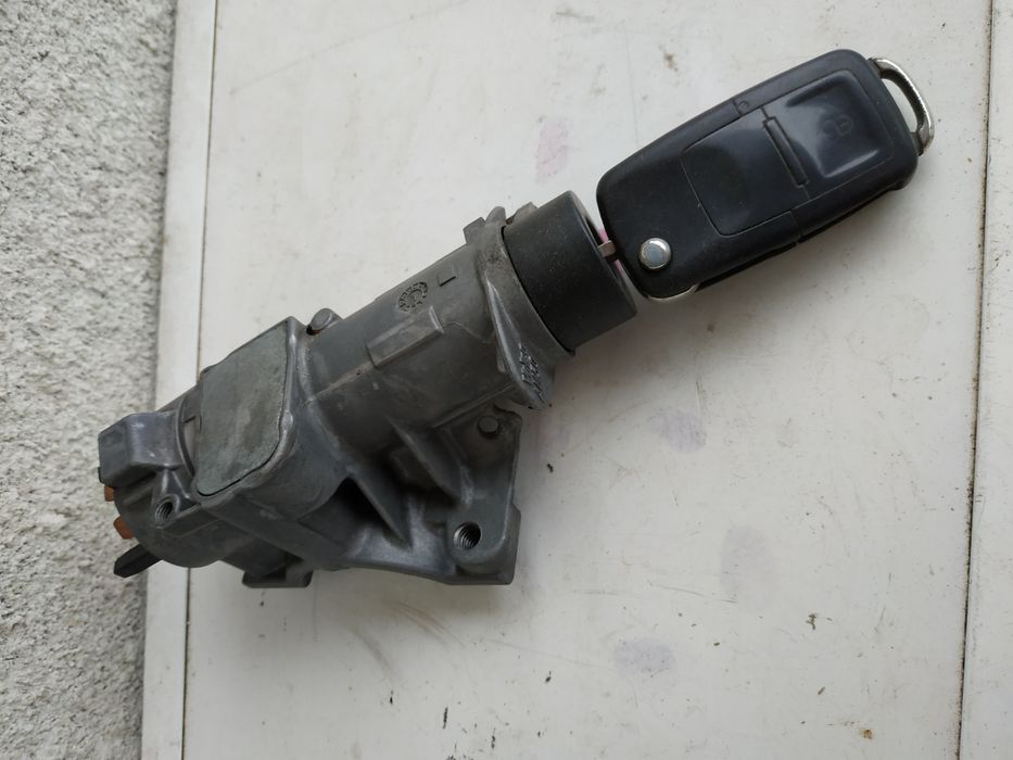 VW T5 t5 Т5 т5 Transporter 1,9 2.5 Замок запалювання зажыгания