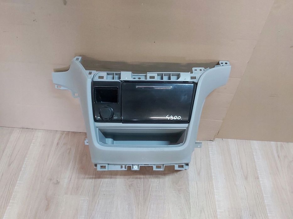 TOYOTA SIENNA tunel środkowy schowek ramka