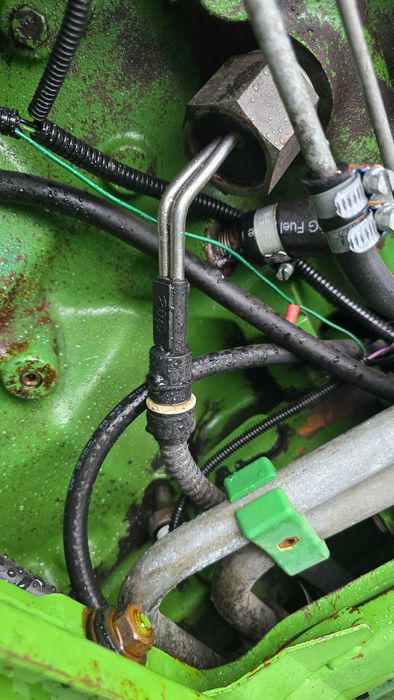 Свіжопривезений трактор Джон дір