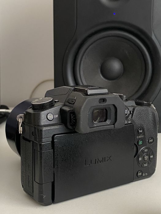 Lumix G85 + об’єктив Lumix 45–150mm