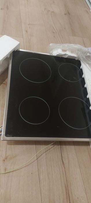 Продам варочну поверхню goreni новая