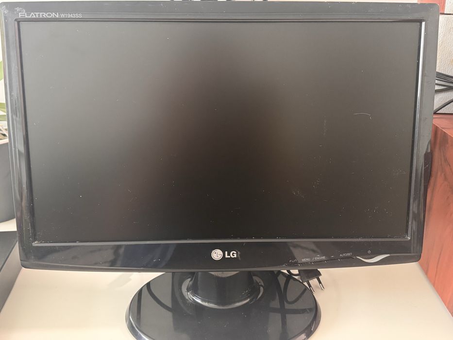 Монітор LG Flatron W1943SS, діагональ 19