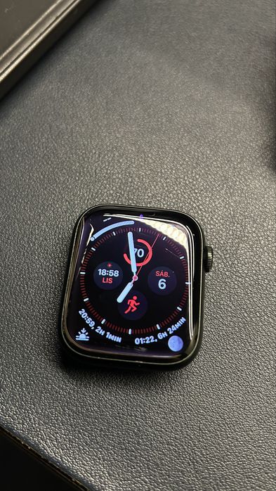 Apple Watch Series 7 45 mm + Várias Braceletes