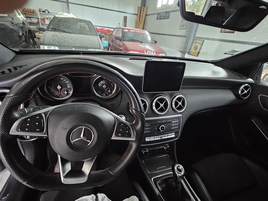 Mercedes-Benz A 180 d AMG Line (2017) – Impecável — photo 4