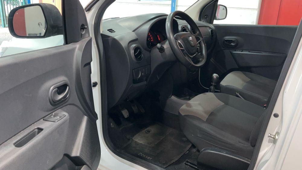 Dacia Dokker 1.5 DCI 95cv 5 Lugares Essential Nacional 2020 1 Dono