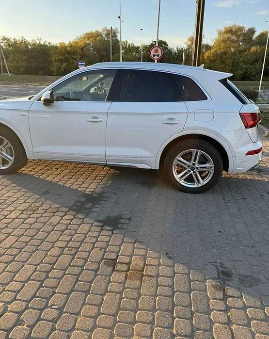 Продам Audi Q5 2022  Quattro  S-Line