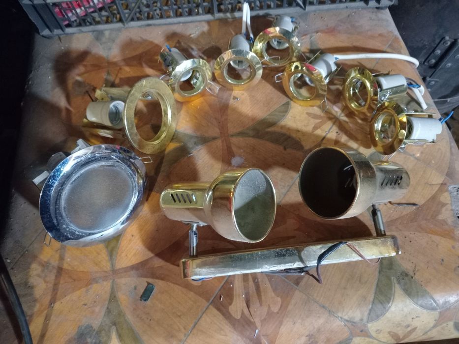 Товар різний світильники точки радіо бак з нержавіючих саталітарка