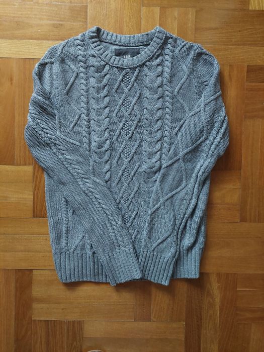 Męski sweter w szarym kolorze.  H&M. Rozmiar  S.