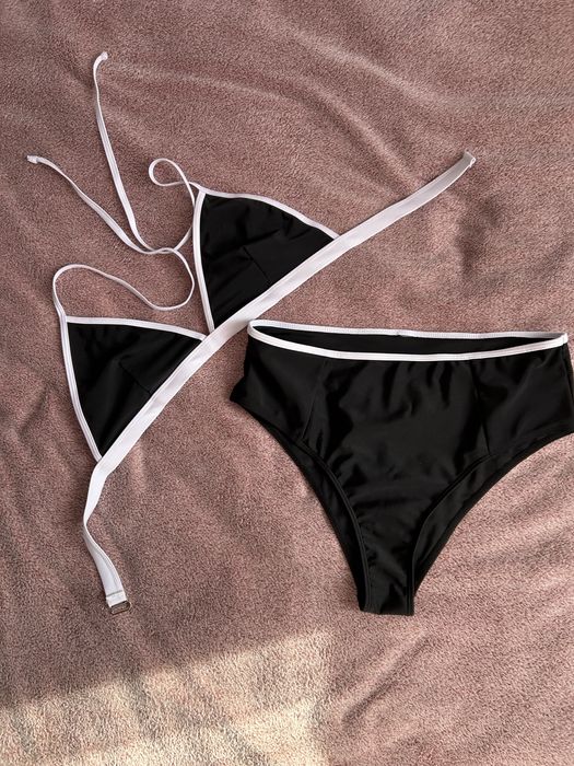 Купальник жіночий чорний