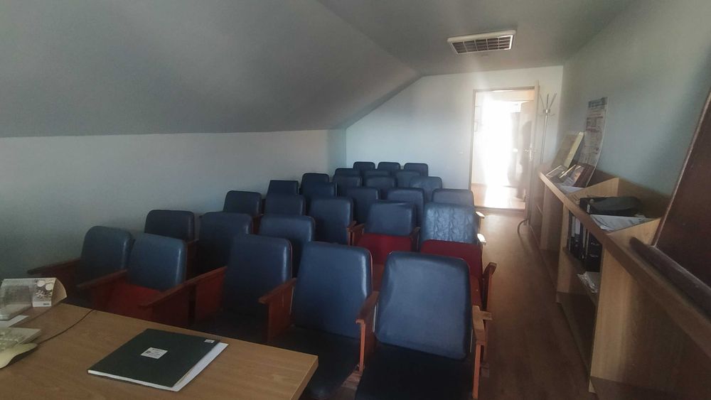 Продається комерційна будівля в м. Свалява