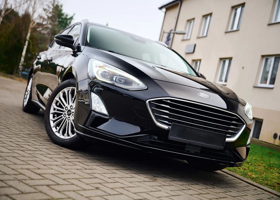 Ford Focus SW Idealny_Titanium_Kamera_Podgrzewane_Fotele_Kierownica_Full_LED