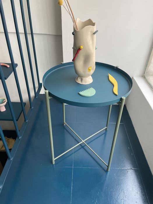 Mesa de apoio em óptimo estado