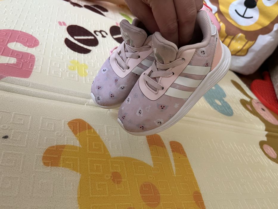 Кросівки легенькі на дівчинку