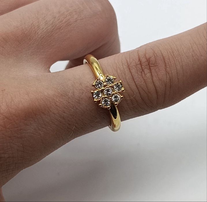 Anel GUESS banhado a ouro e Cristais 3g