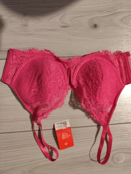 Biustonosz firmy Esmara rozmiar 80 B