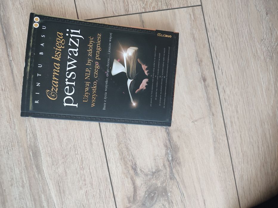 Czarna księga perswazji