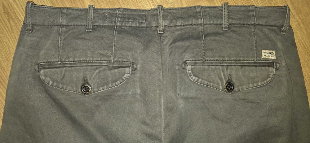 Spodnie Wrangler CHINO W 36 L 32