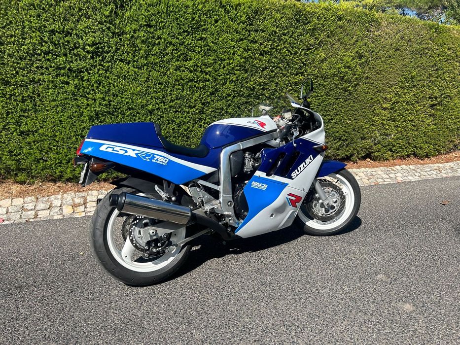Suzuki GSX-R 750 R