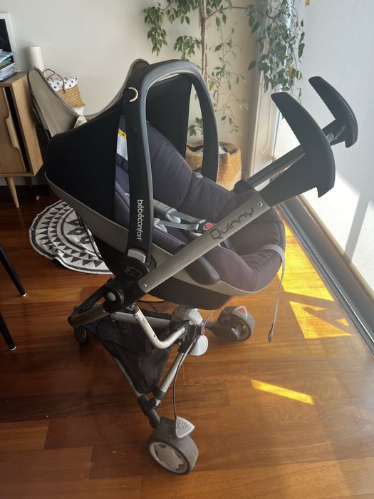 Carrinho Quinny com coque Bebe Confort e assento passeio