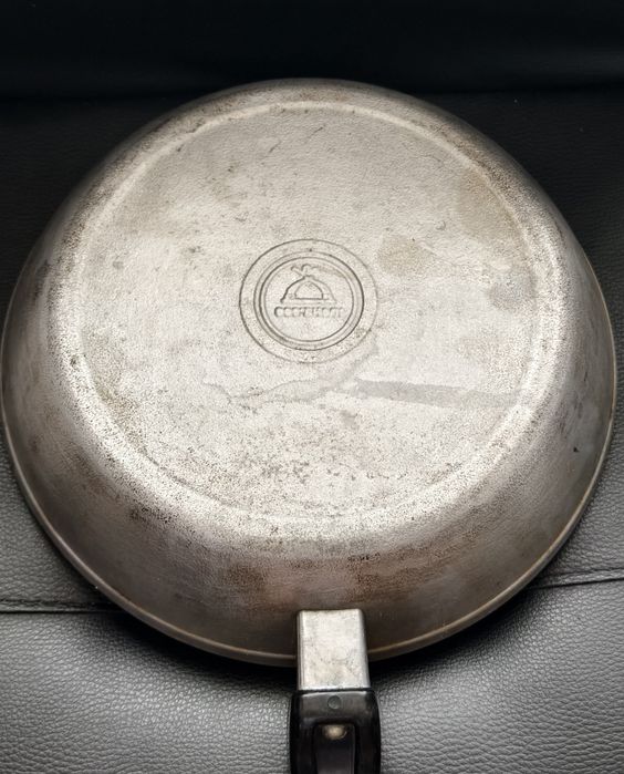 Сковородка Чародейка времён СССР