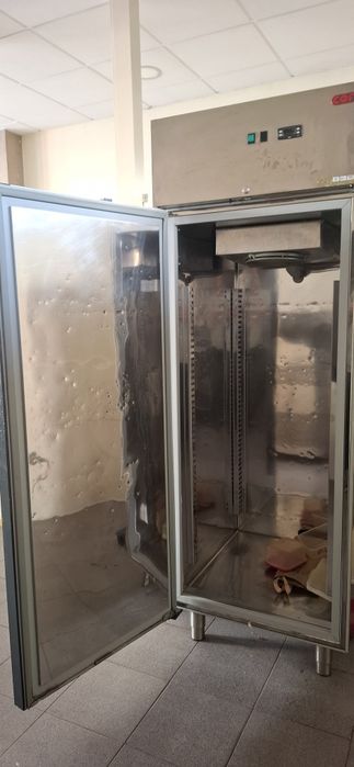 Frigorífico Industrial Inox COF – Avariado / Para Reparação