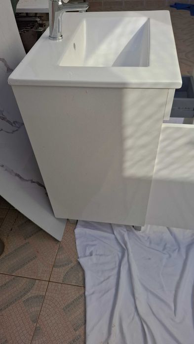 Móvel com misturadora inc.