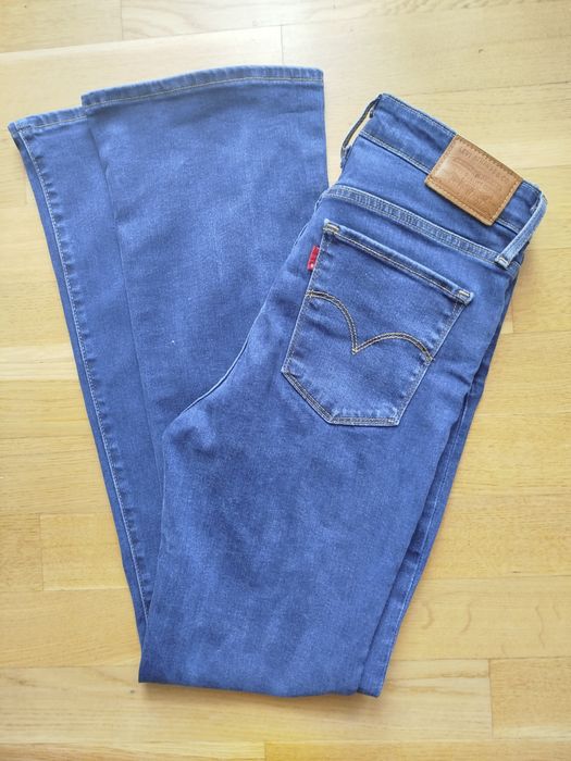 Levi's High Rise Bootcut rozmiar 27