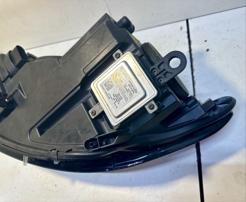 правая фара Passat cc 2013 2014 2015 2016 USA 3C8941752H