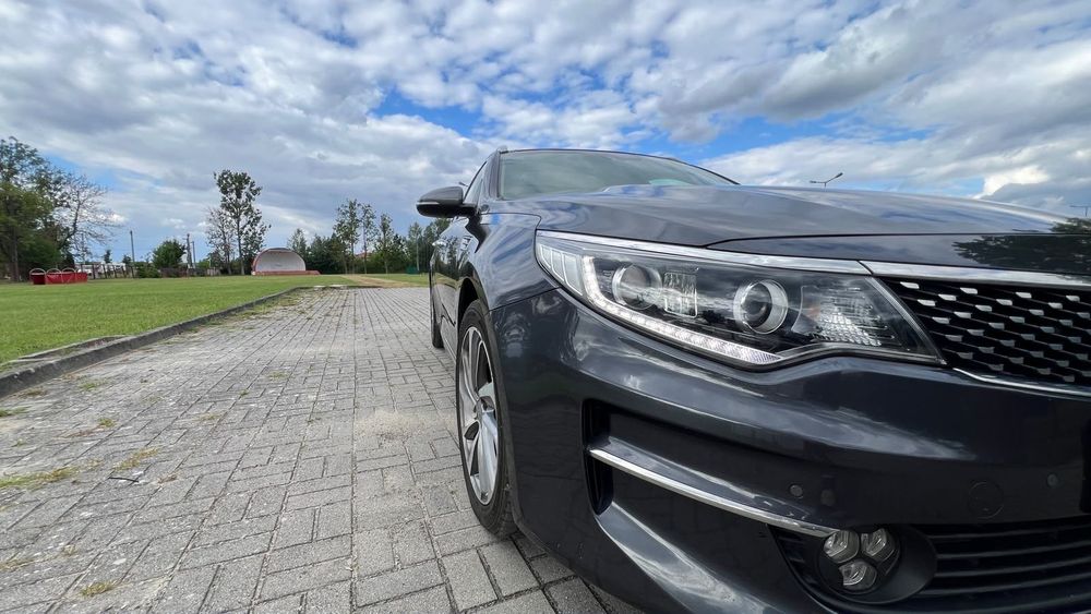 Kia Optima Kia Optima Kombi Automat Panorama El.Klapa el.Fotel Kamera Nowe Opony