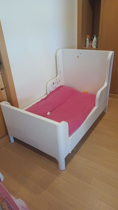 Cama do IKEA extensível