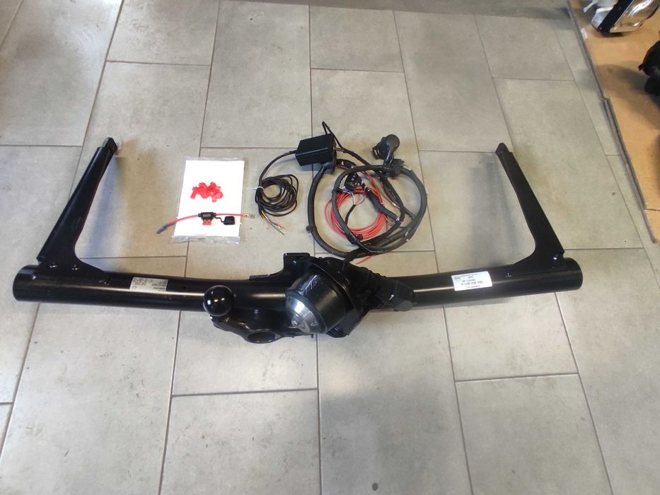 Oryginalny hak holowniczy Skoda Kodiaq komplet instalacja modul