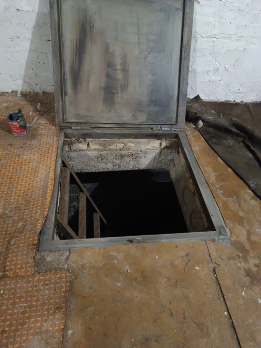 Гараж м.Буча г/к Кермо.