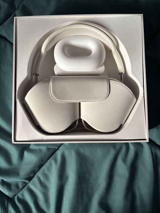 Apple AirPods Max 2