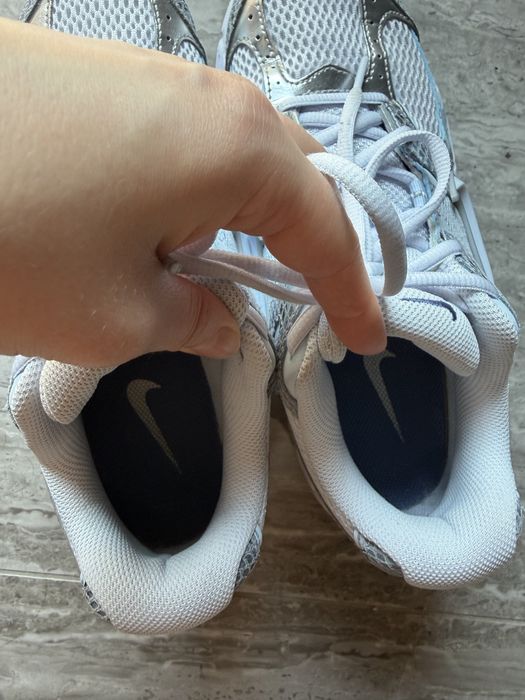Nike V5 RNR pmr Football Grey