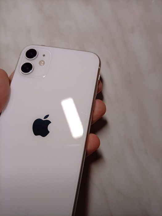 iPhone 11 64GB все рідне