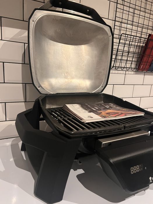 Barbecue Elétrico Weber Pulse 1000 – Como Novo