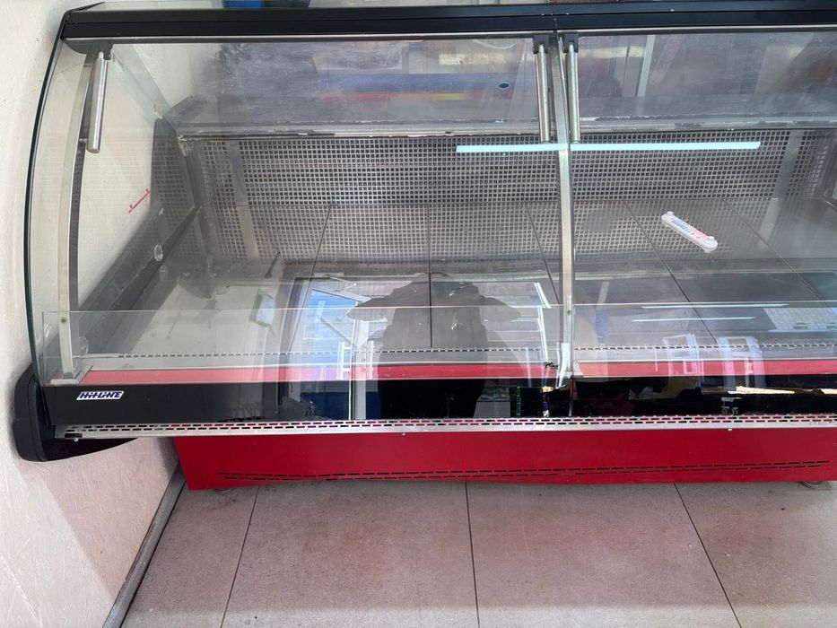 Холодильная витрина