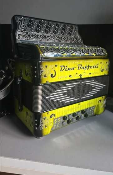 Dino Baffeti Supercompact Concertina à 4 voz em SOLDÓFÁ +mala+correias
