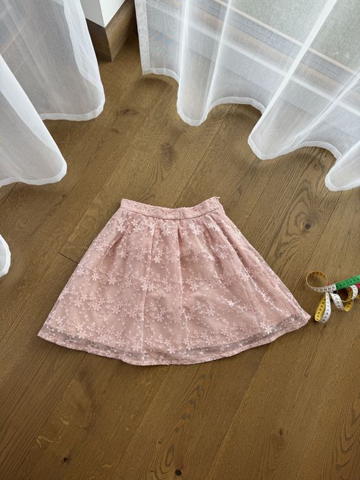 Spódnica koronkowa Sinsay XS pudrowa tiulowa różowa mini lato koronka