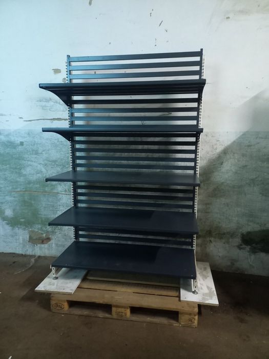 Продаж стелажів різних розмірів.