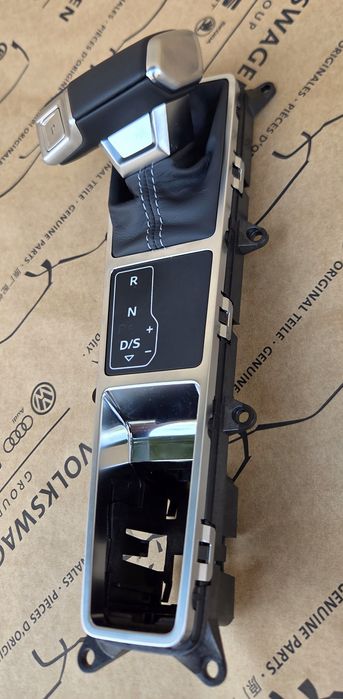 audi a6 s6 a7 s7 c8 4k gałka mieszek panel biegów 4k1713111b jak nowy