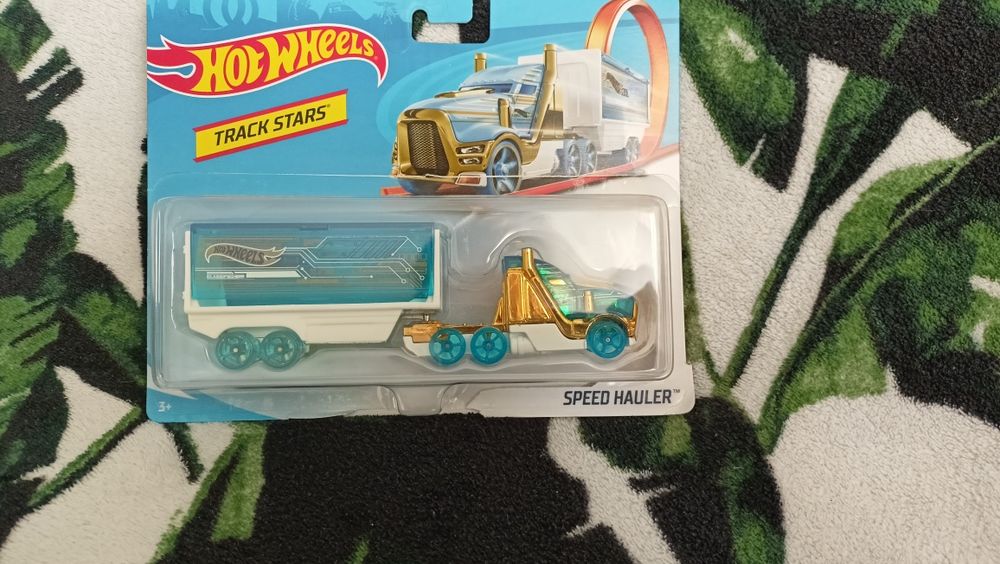 Hot wheels track star ciężarowe