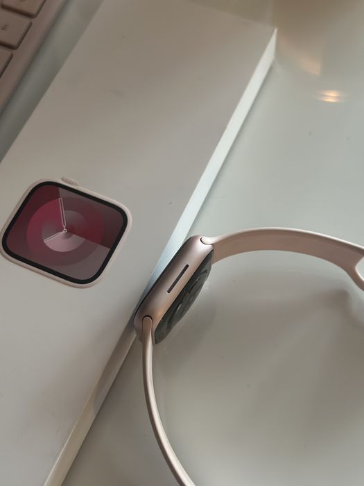 Apple watch 9 41mm pink + cellular