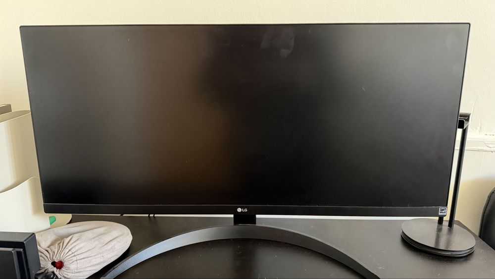PC HP Pavillion + Monitor Wide LG