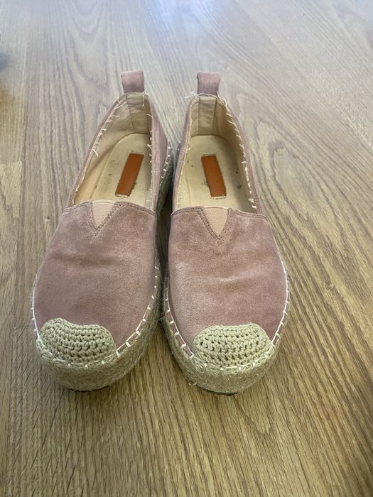 Продам жіночі туфлі 37