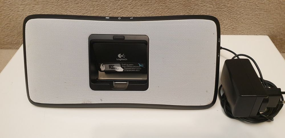 Logitech S315i stacja dokujaca do iPhone iPada